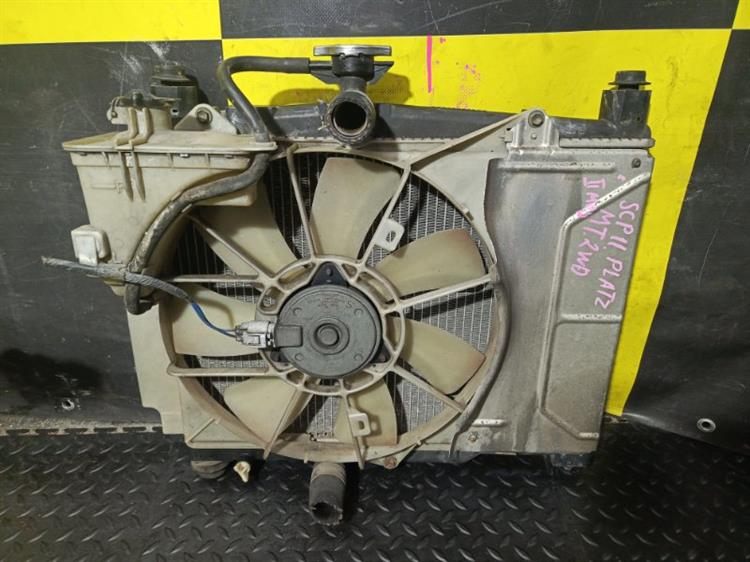 Радиатор основной Тойота Платц в Йошкар-Оле 113701