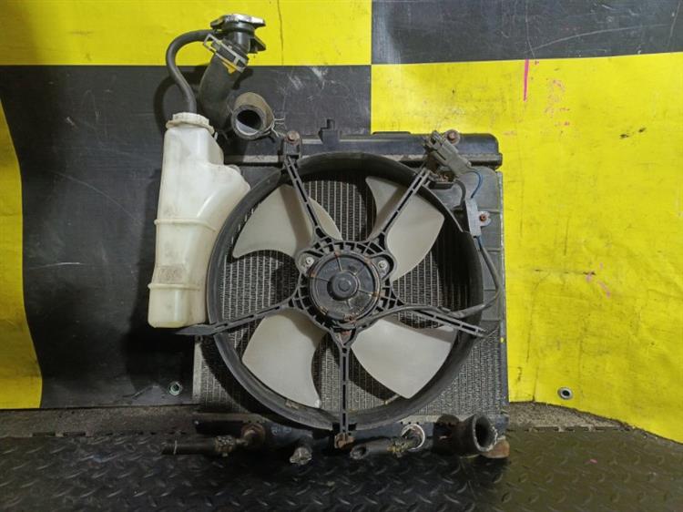 Радиатор основной Хонда Фит в Йошкар-Оле 114733