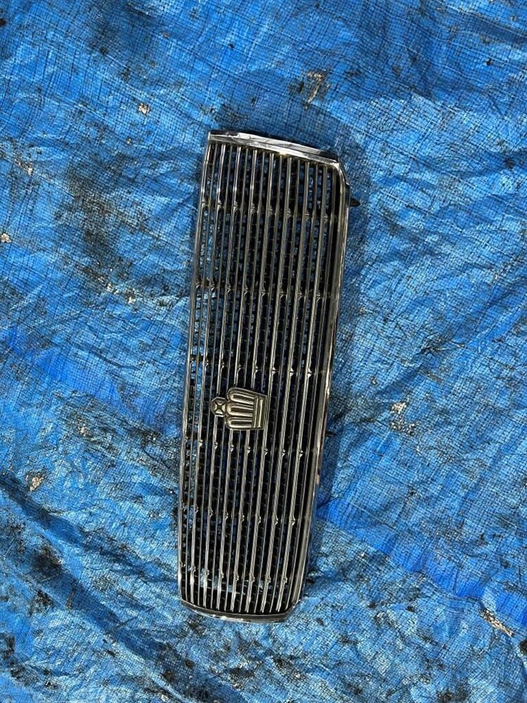 Решетка радиатора Тойота Краун в Йошкар-Оле 2237181