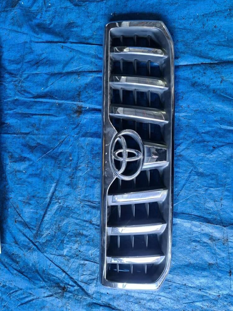 Решетка радиатора Тойота Ленд Крузер Прадо в Йошкар-Оле 227691