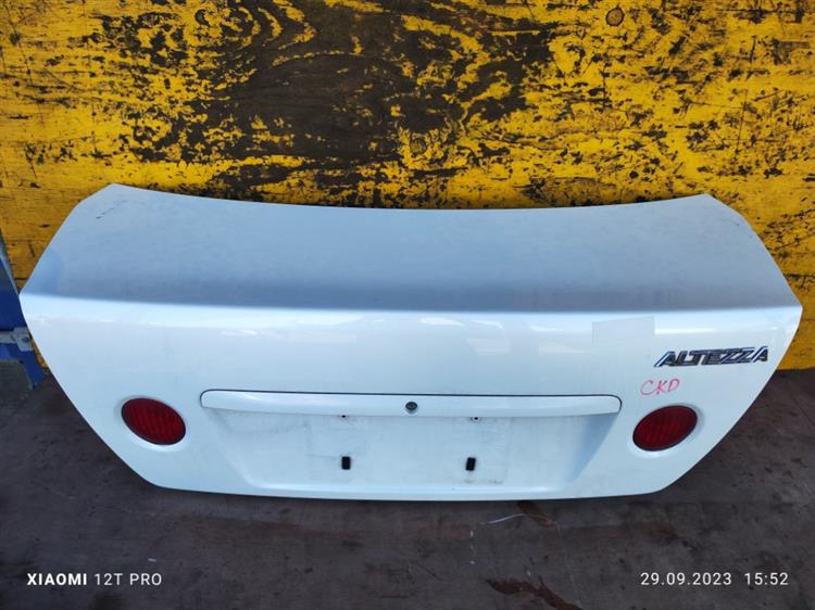 Крышка багажника Тойота Алтеза в Йошкар-Оле 651581