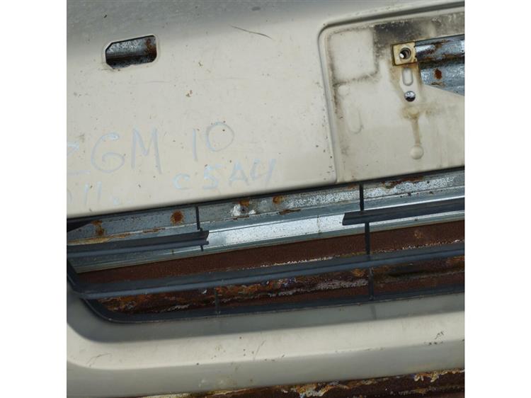 Решетка радиатора Тойота Исис в Йошкар-Оле 91579